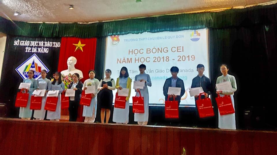 CEI Đà Nẵng: Trao học bổng khuyến học dành cho học sinh năm học 2018 - 2019 5 hinh 3