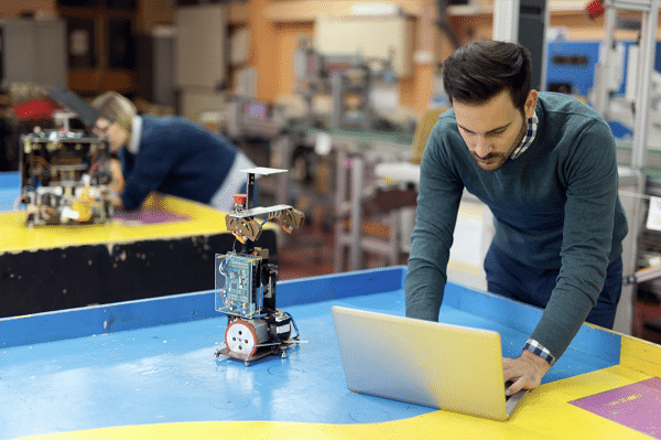 4 chương trình đào tạo mới nhất cho năm học 2021 tại Conestoga College 3 Applied Manufacturing Management Mechatronics