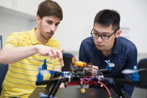 Chuyên ngành Kỹ thuật siêu hot tại Lakehead University 4 pt3